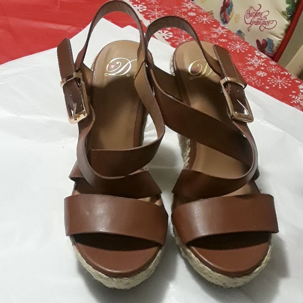 Dereon wms wedges